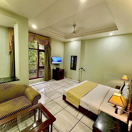 Hotel Florence Inn, Karol Bagh, New Delhi, 2 Min From Metro エクステリア 写真