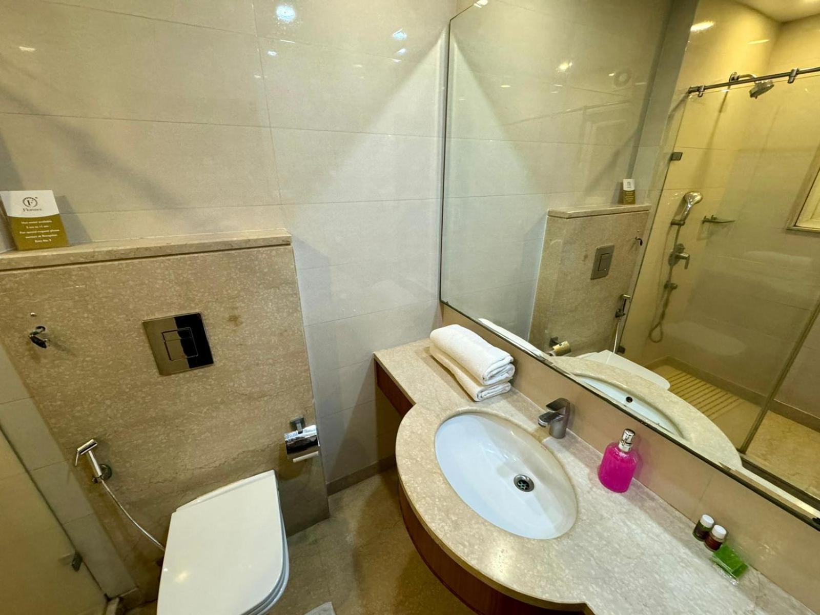 Hotel Florence Inn, Karol Bagh, New Delhi, 2 Min From Metro エクステリア 写真