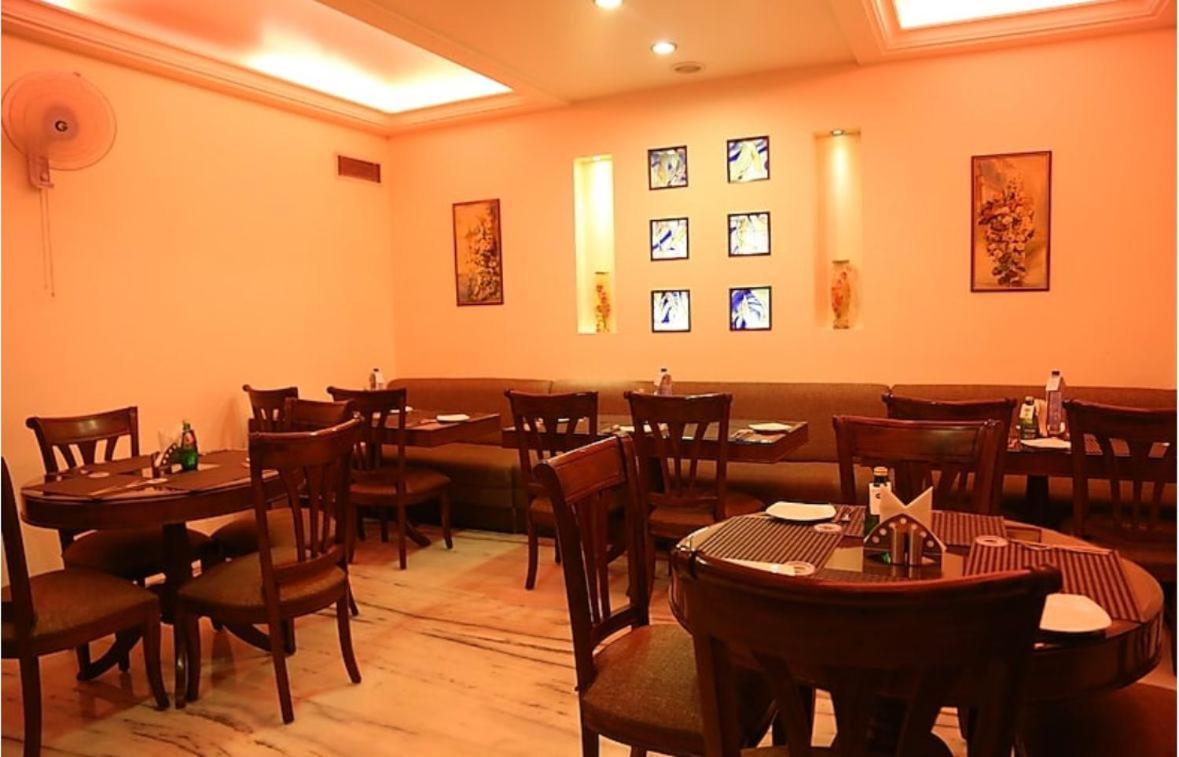 Hotel Florence Inn, Karol Bagh, New Delhi, 2 Min From Metro エクステリア 写真