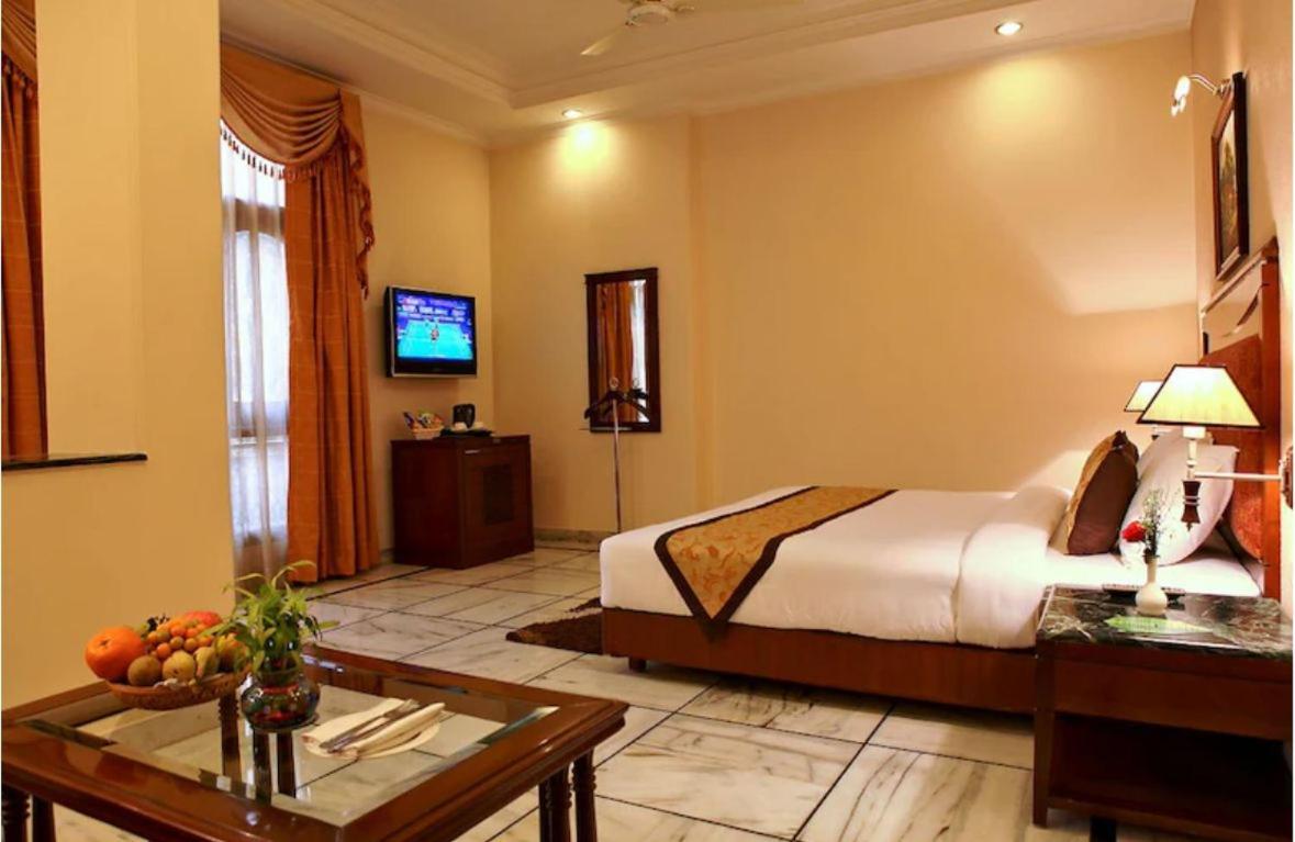 Hotel Florence Inn, Karol Bagh, New Delhi, 2 Min From Metro エクステリア 写真