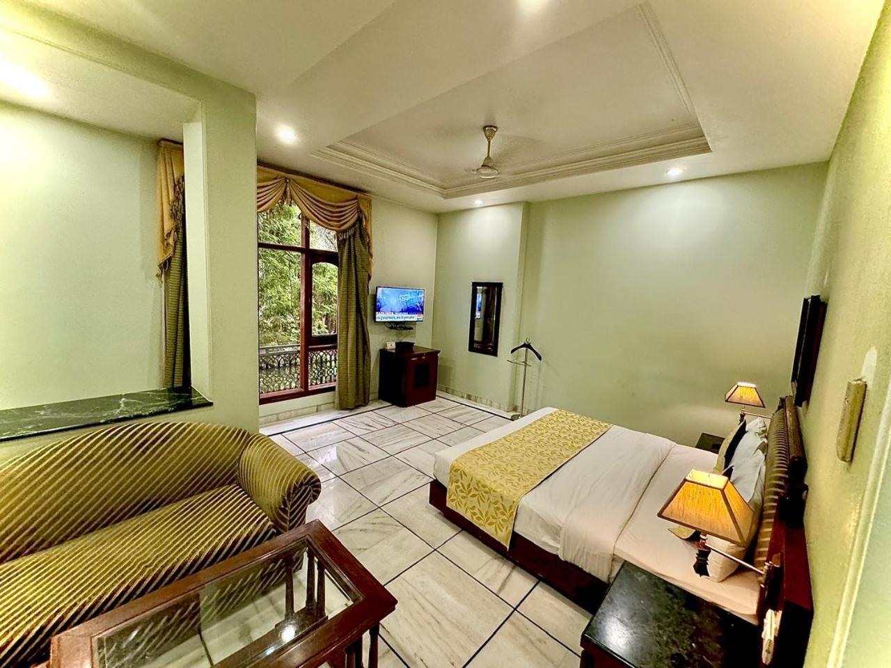 Hotel Florence Inn, Karol Bagh, New Delhi, 2 Min From Metro エクステリア 写真